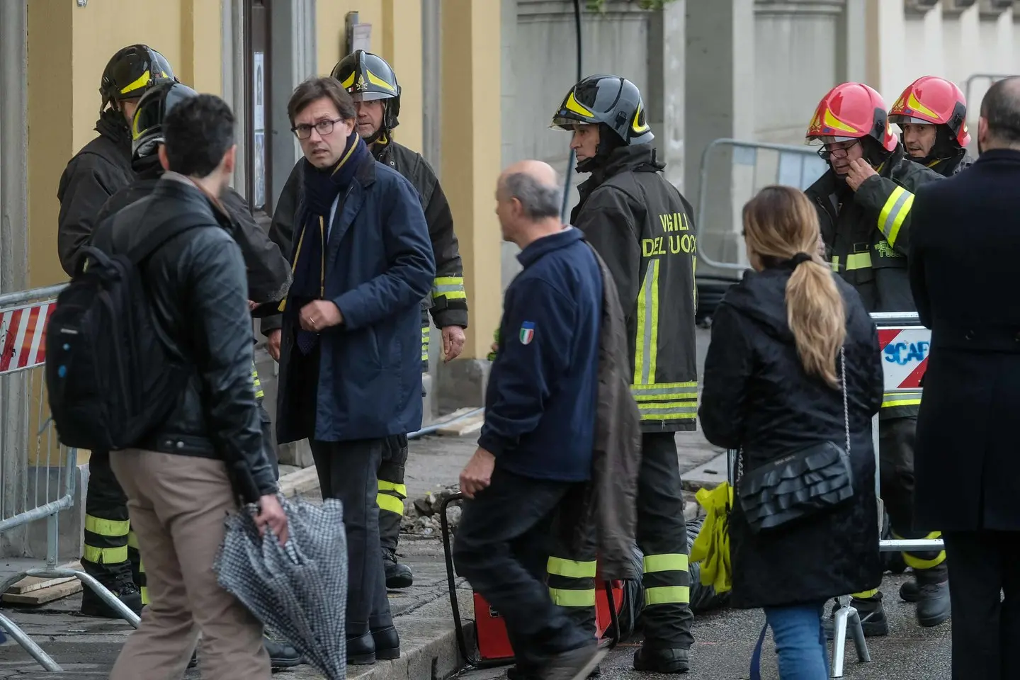 Voragine sul lungarno Diaz, l'Arno fra le cause dell'erosione