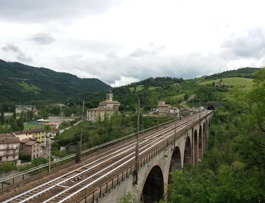 Treni, cantieri sulla Prato-Bologna. Sarà un anno di passione: il programma dei lavori