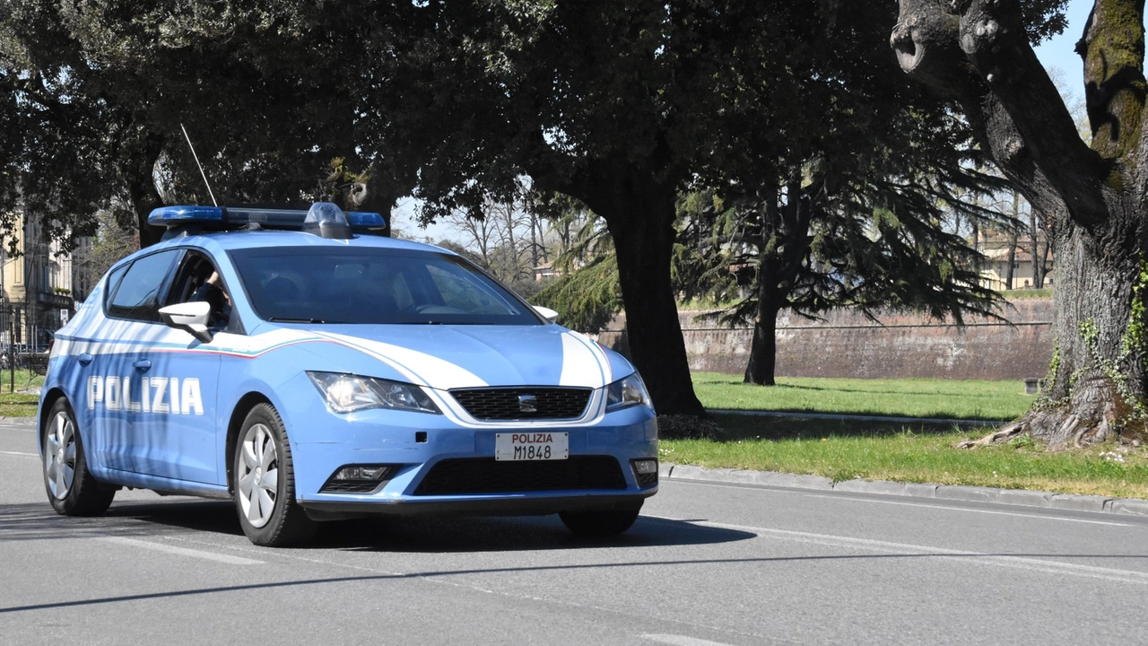 Una pattuglia della polizia di Lucca 