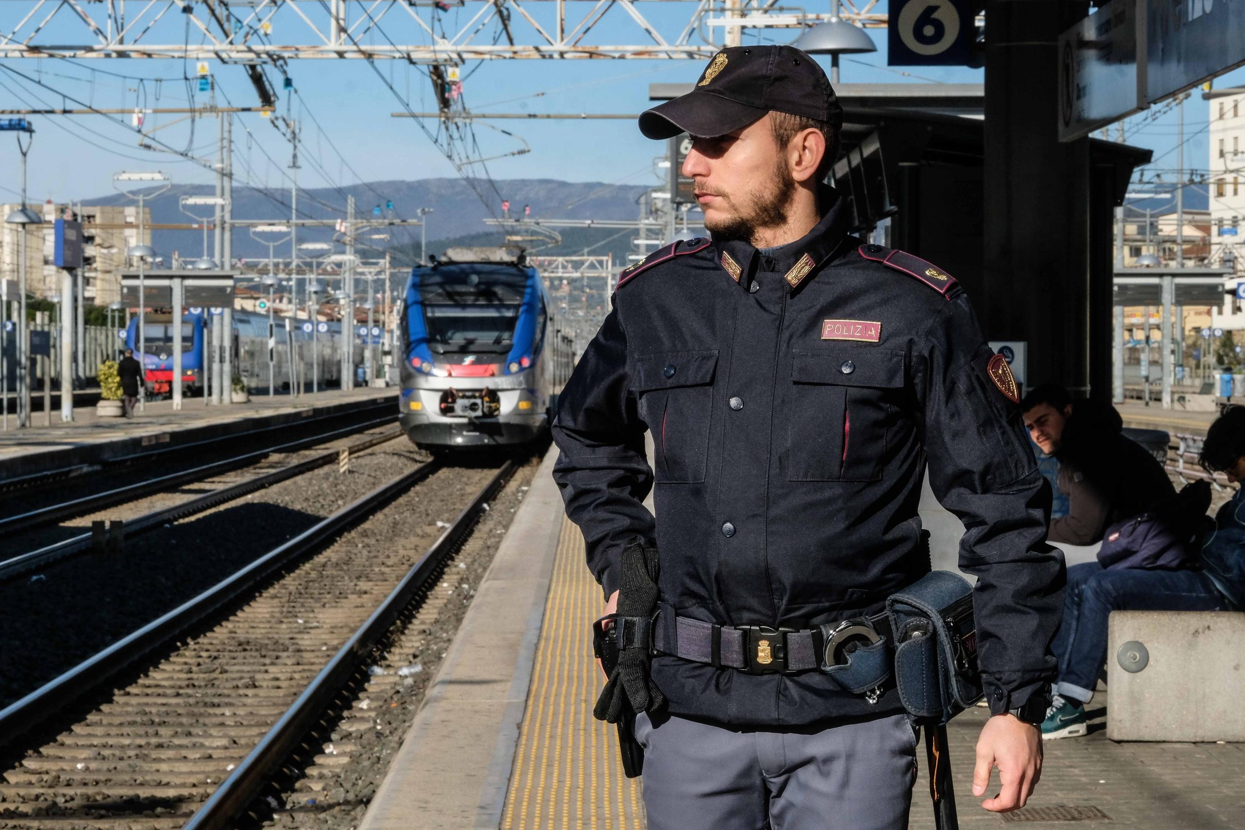 Donna Muore Investita Sui Binari, Stop Ai Treni Sulla Genova-La Spezia