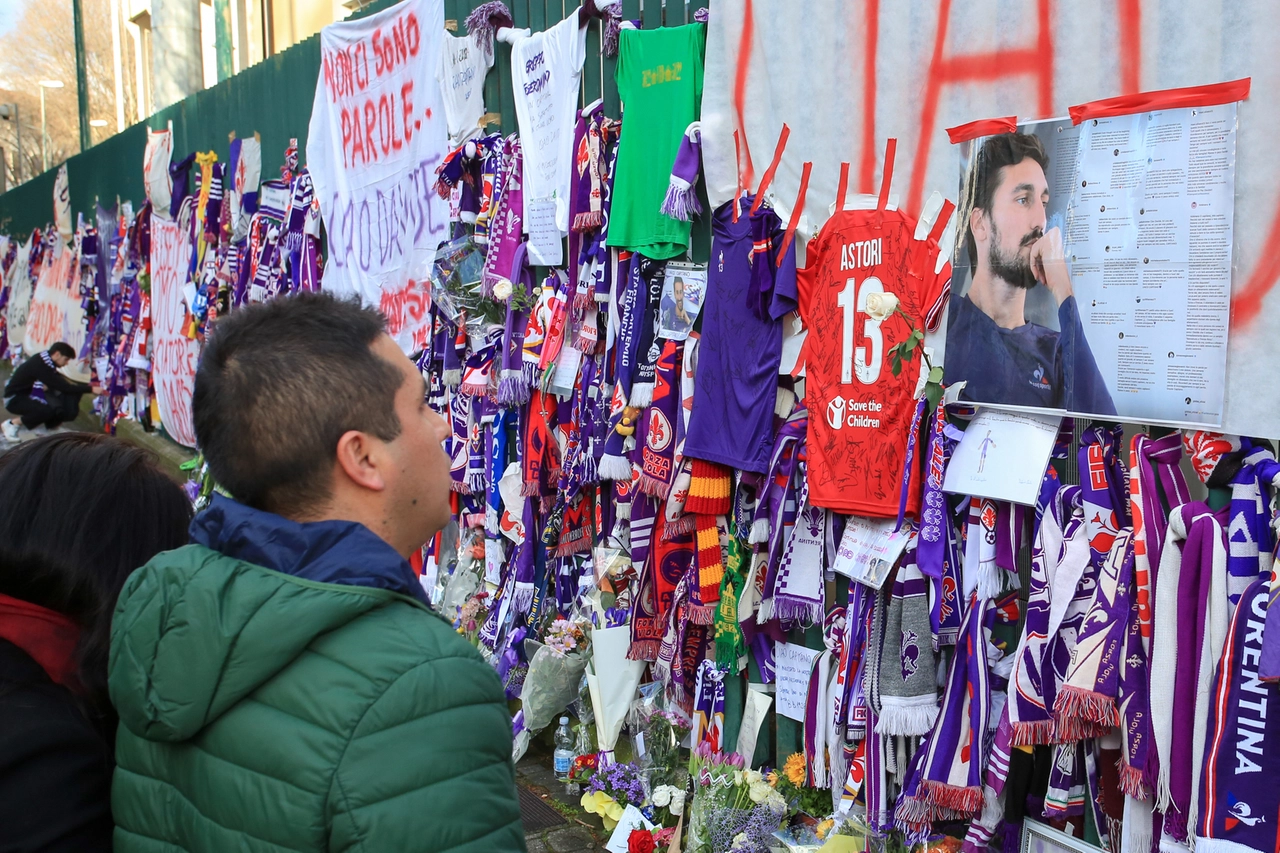 La maglia che Astori avrebbe dovuto indossare a Udine