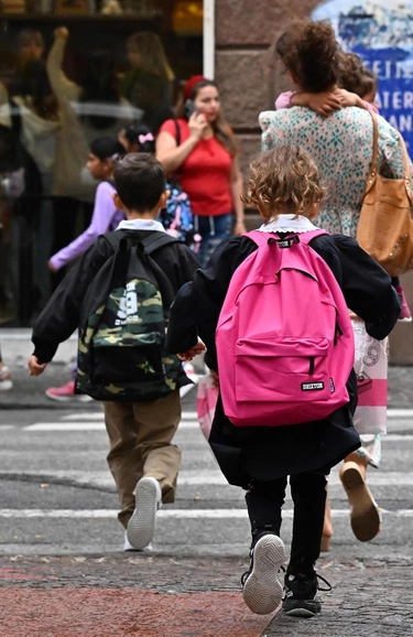 Edilizia scolastica, è polemica sui nuovi istituti: "Inutili e costosi, meglio investire in manutenzione"