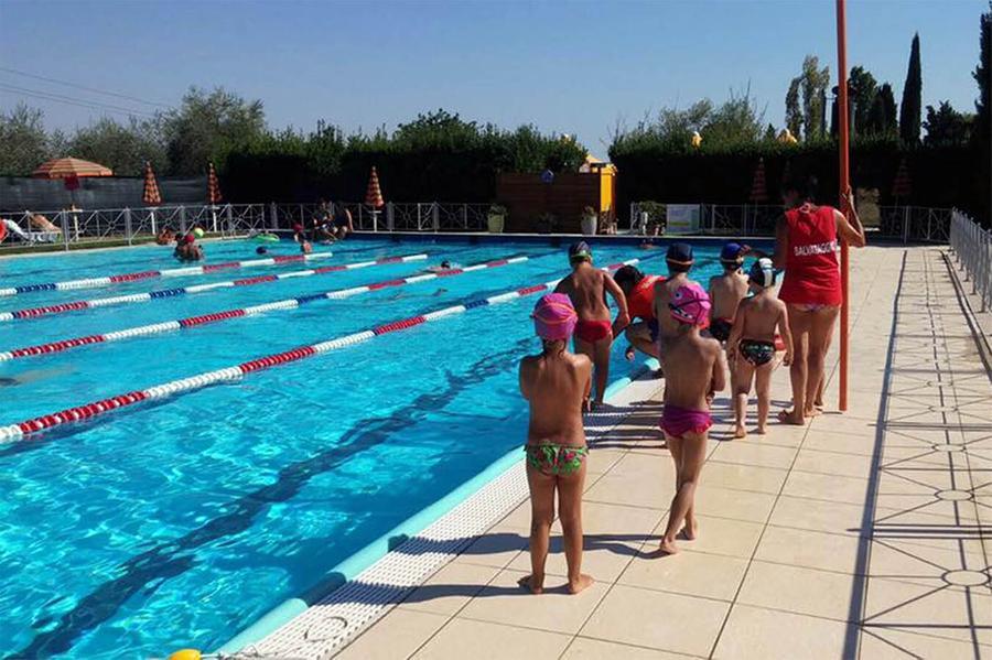 Estate scatta l ora delle piscine all aperto