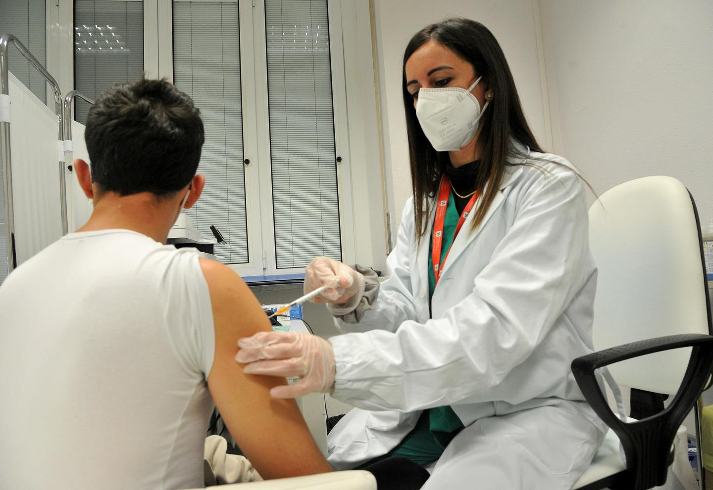 Il Centro Vaccinazioni Anti-Covid Si Trasferisce A Capannori