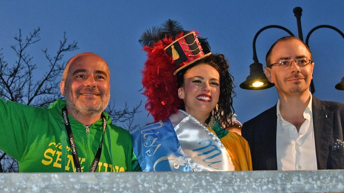 Categoria: CARNEVALE - STAGIONALE 