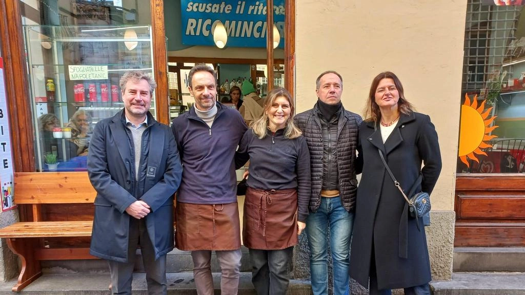 Pace fatta al Carmine. Riaperto il “Bar del Sole“