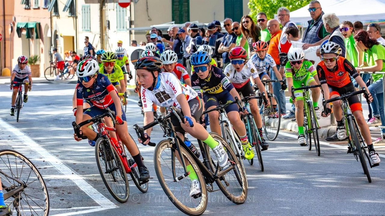 Ciclismo, i calendari delle gare esordienti e allievi in Toscana nel 2024