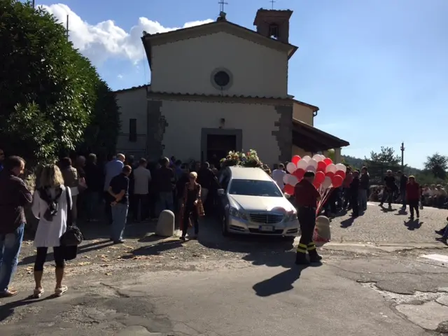 Furto-choc a Pistoia: rubate le ceneri di Manuel, morto a 4 anni