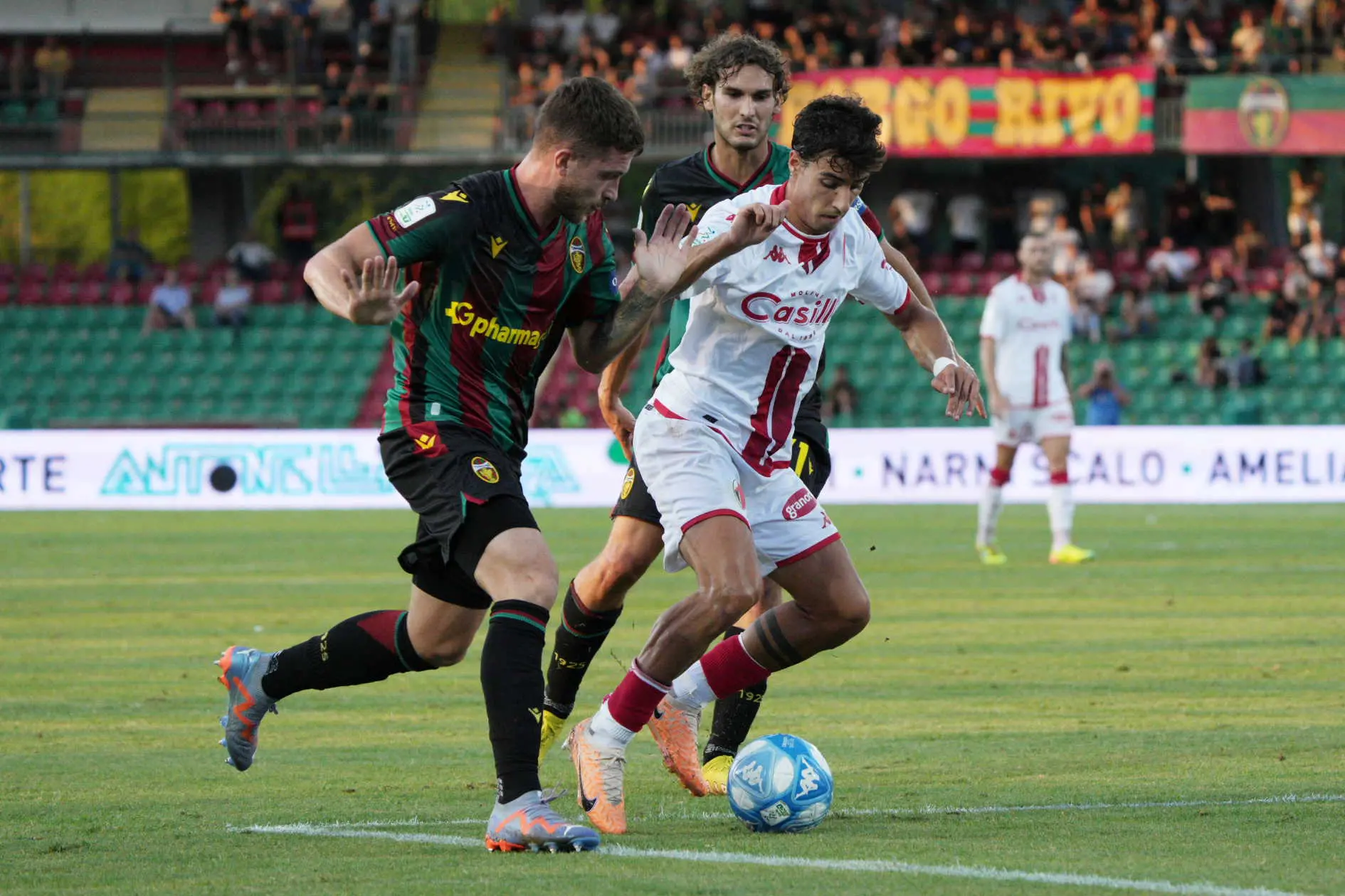 Ternana Bari 0 A 0, Primo Punto Per Le Fere, Che Meritavano Di Più