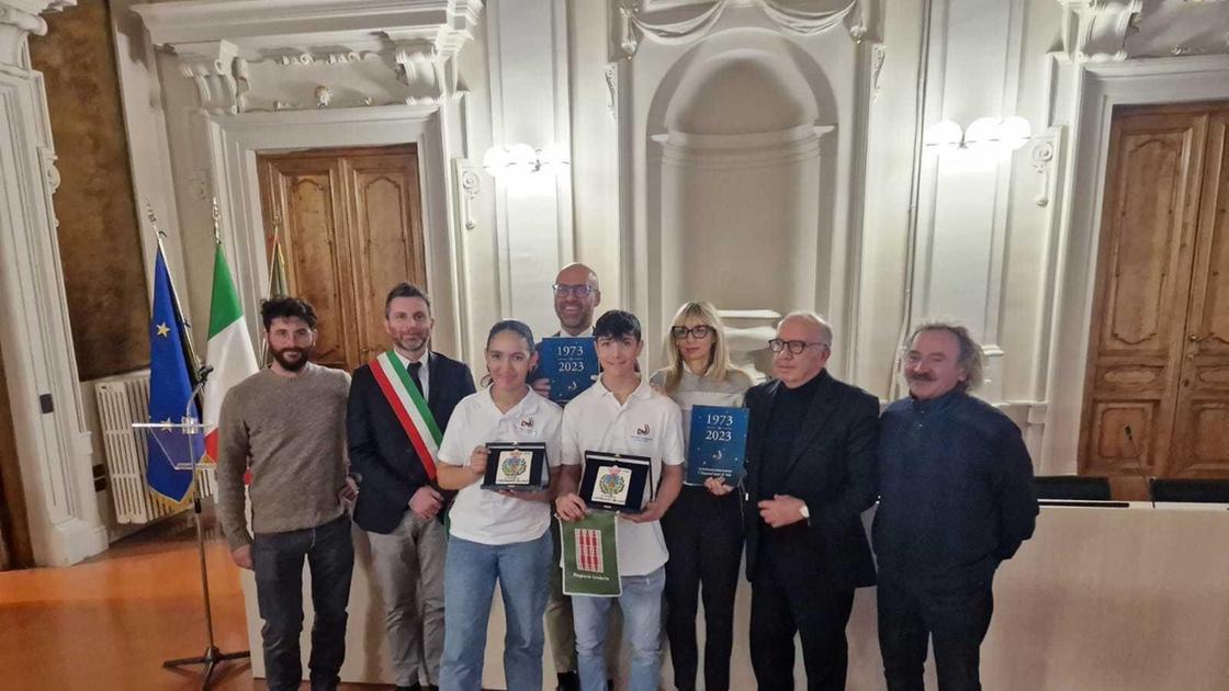 Niccolò Giomarelli E Mavie Ceccarelli Premiati In Regione