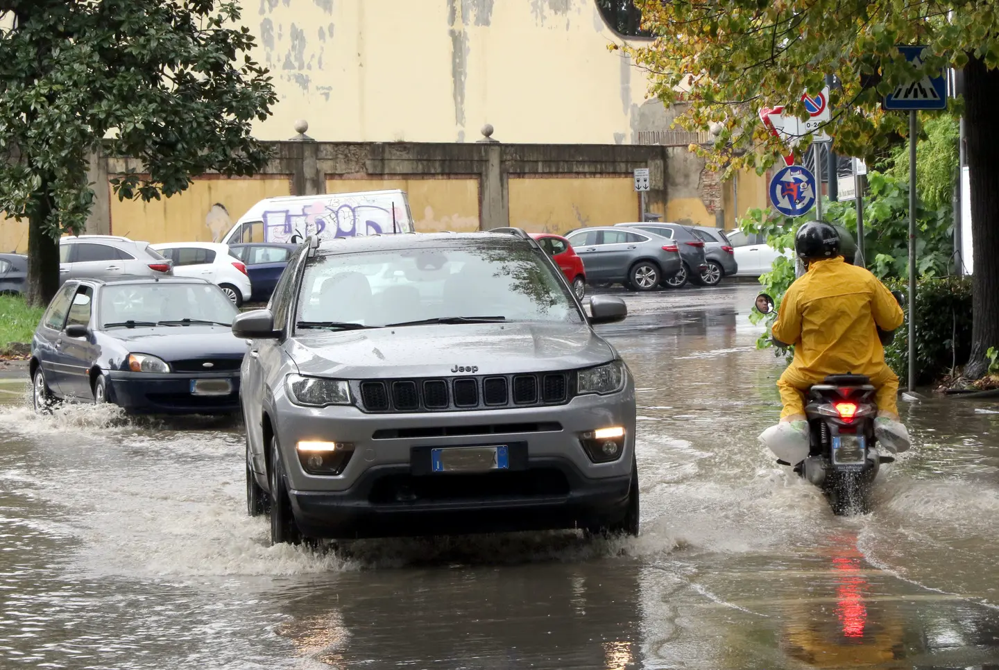 L'ondata di maltempo investe anche Firenze. "Situazione sotto controllo"