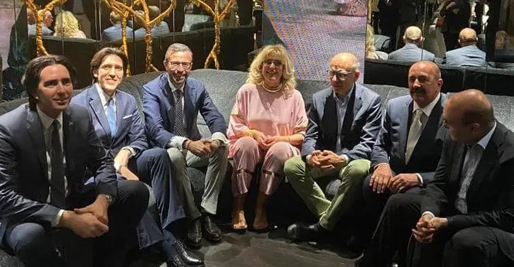 Letta e Mazzeo allo stand Edra Tra i top al Salone del Mobile