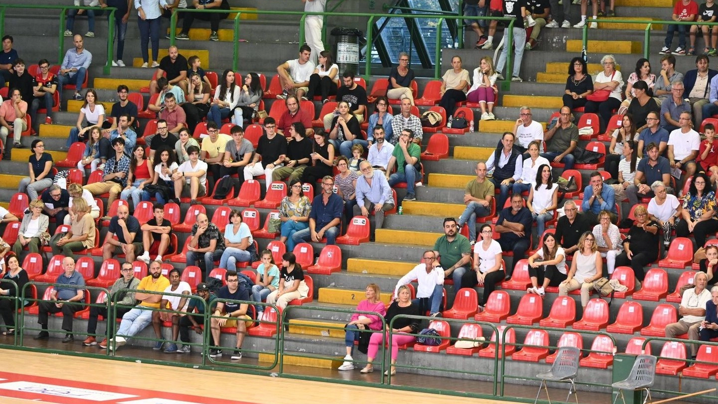 Il Basketball Club Lucca chiede soluzioni per i ragazzi della società (Foto Alcide)