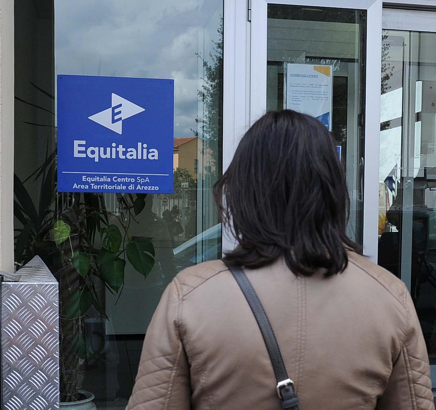 Equitalia blocca i beni ma poi condannata a pagare 40mila euro