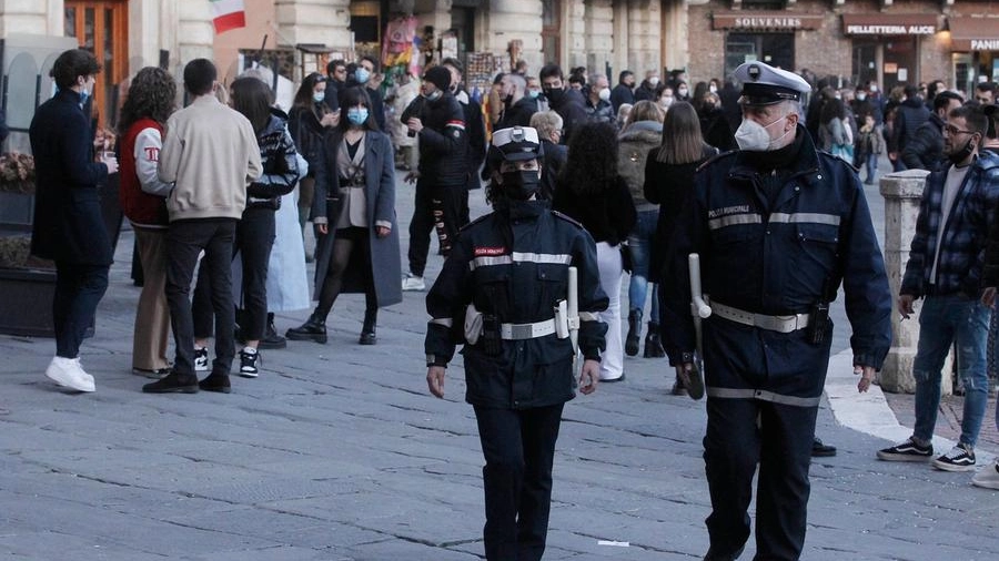 Vigili urbani a SIena (Lazzeroni)