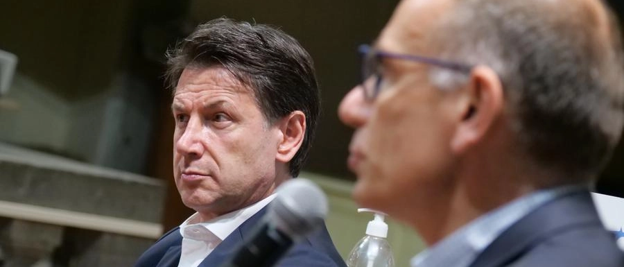 M5s, Conte: "Draghi ha suggerito la scissione? Valutiamo la permanenza nel governo"