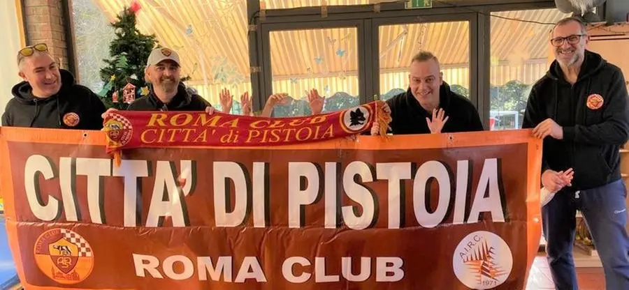 Dai tifosi della Roma giocattoli in regalo alla casa famiglia di Monsummano