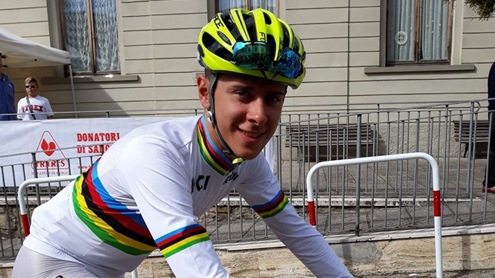 Antonio Tiberi con la maglia di Campione del Mondo