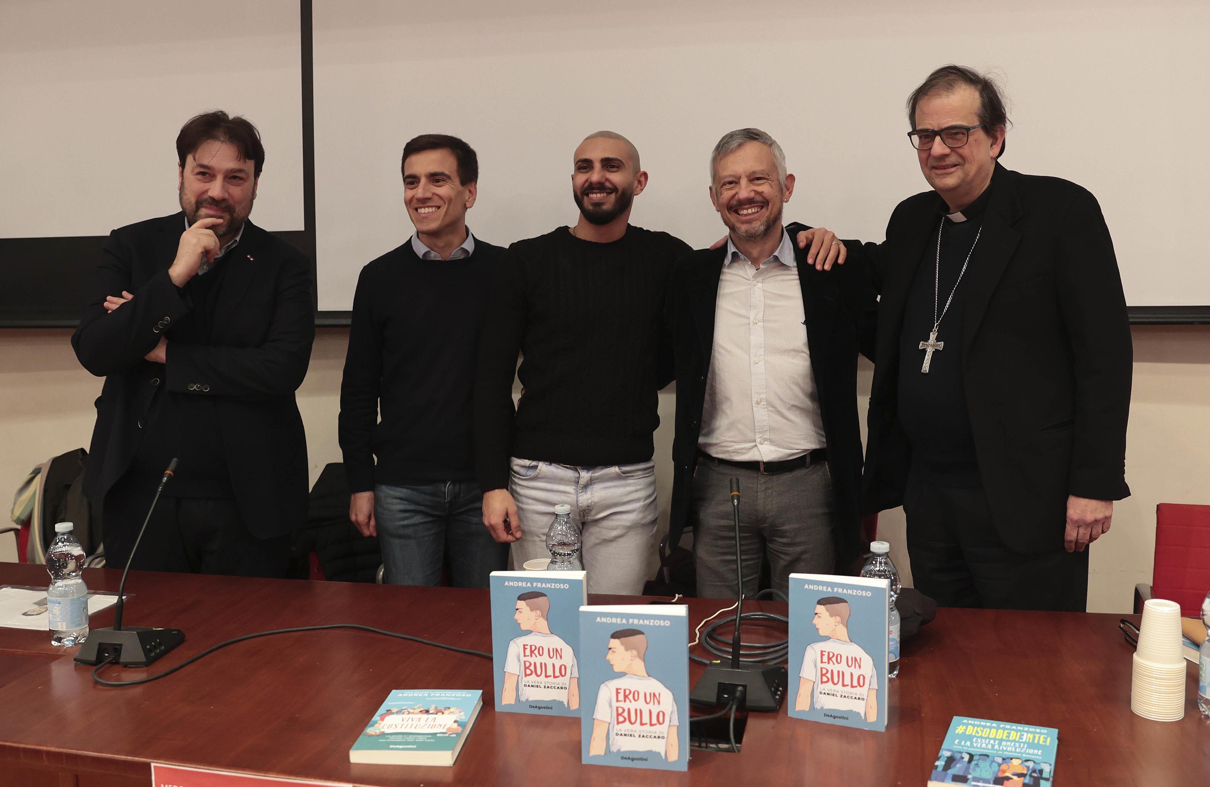 Viva la Costituzione di Andrea Franzoso, Libri