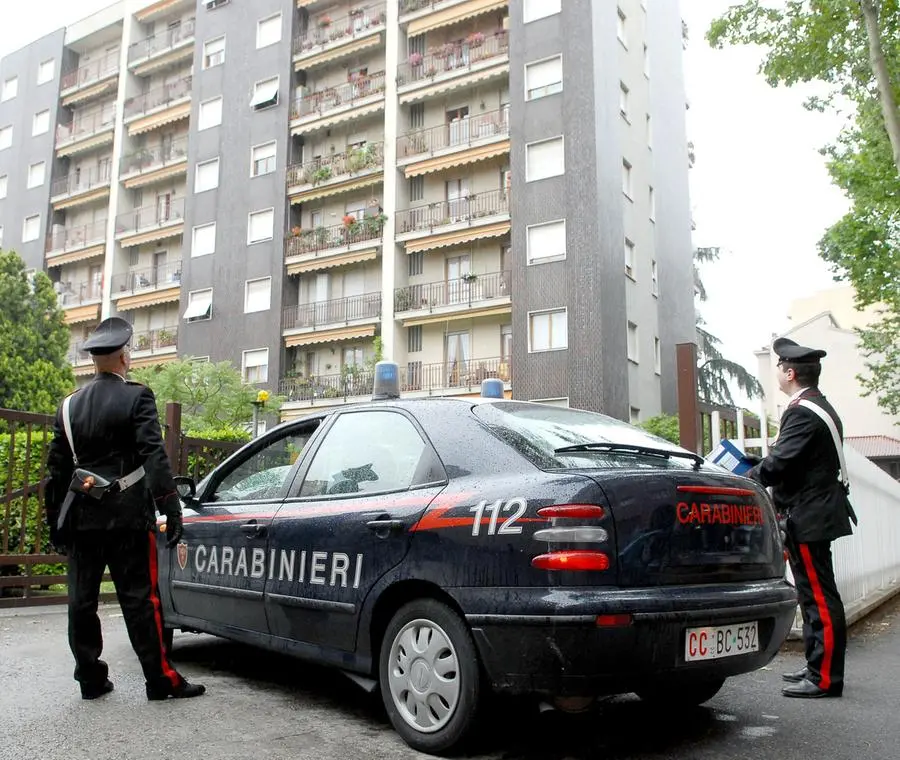 Bufera in famiglia: lite tra padre e figlia, carabinieri chiamati tre volte in poche ore