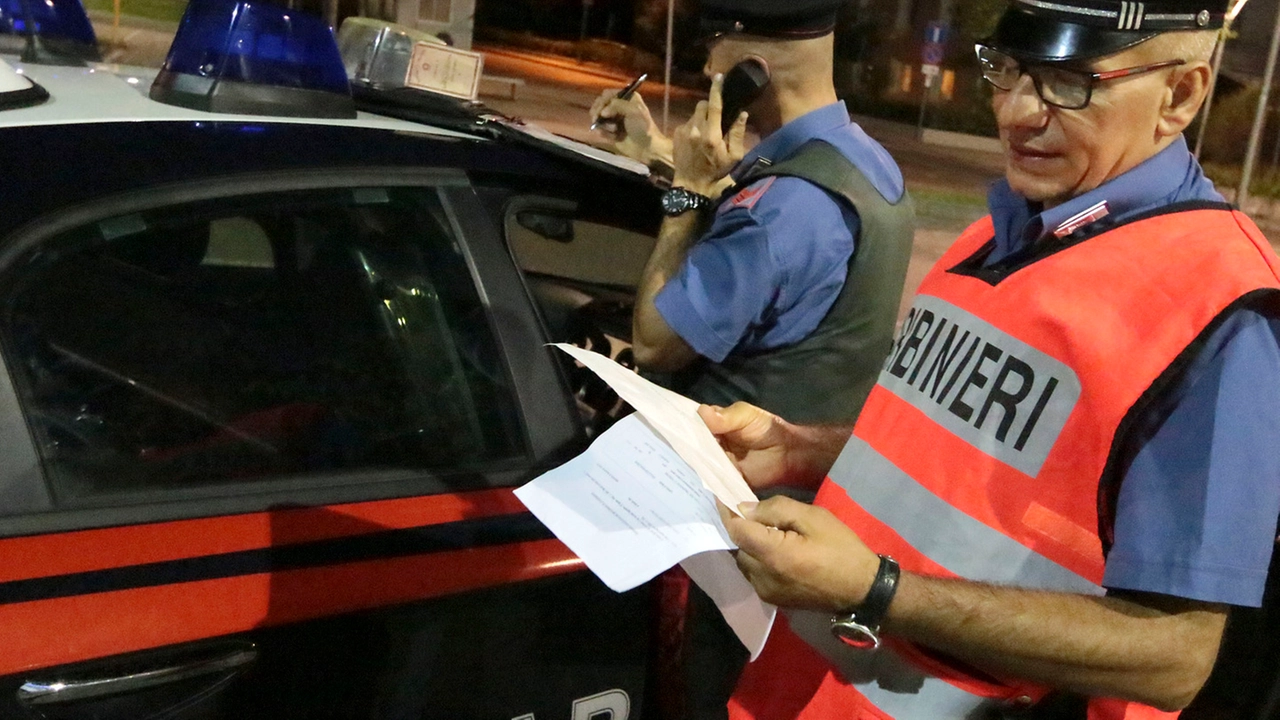 Sul posto i carabinieri hanno verbalizzato l’episodio