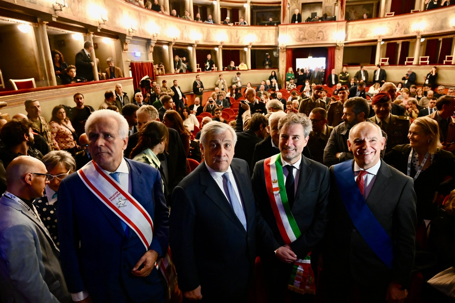 Il ministro Tajani con Giani, Pardini e il presidente della Provincia di Lucca Menesini (Alcide)