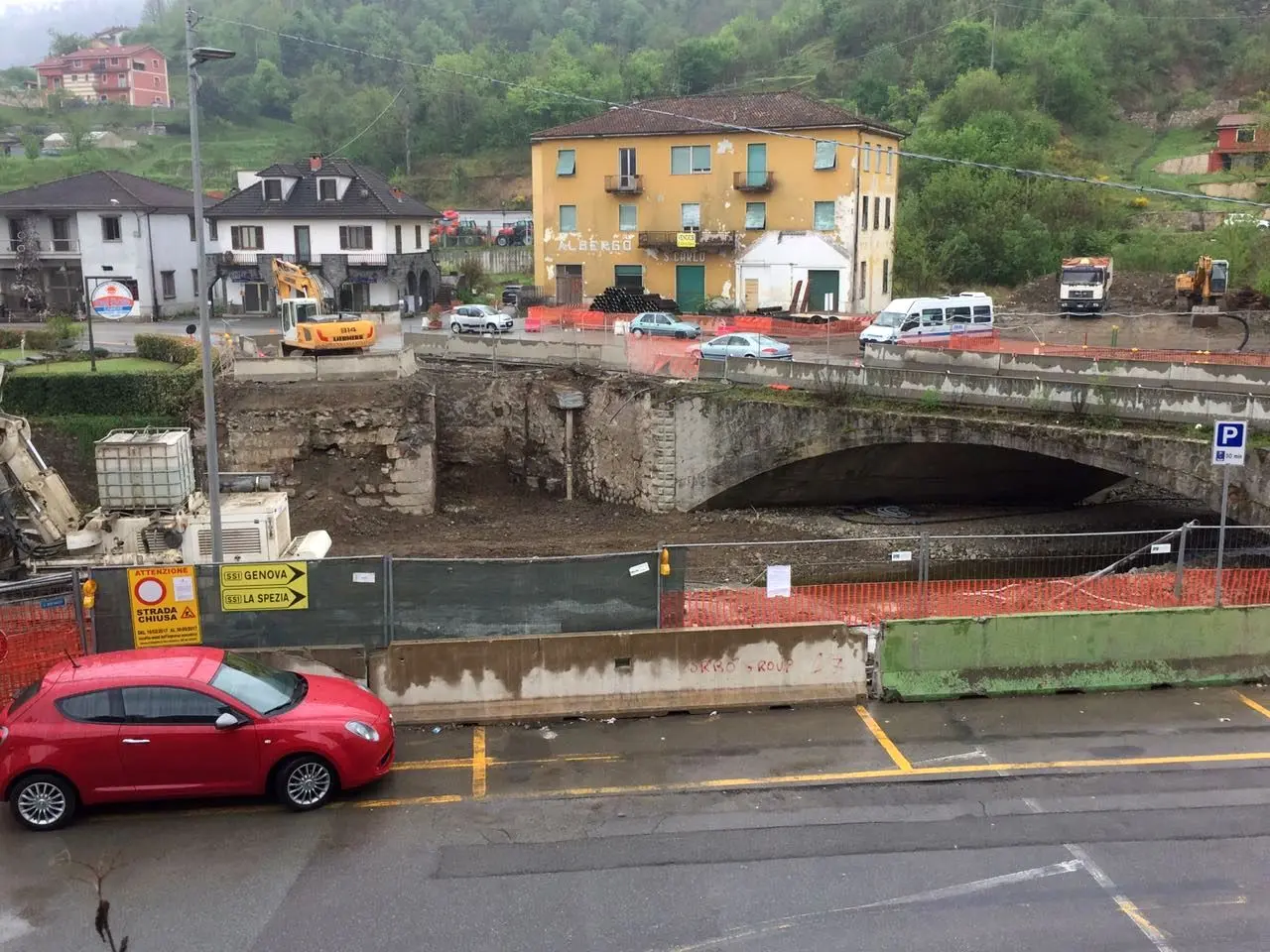 Pogliaschina, abbattuto il ponte della provinciale. Sarà ricostruito entro giugno