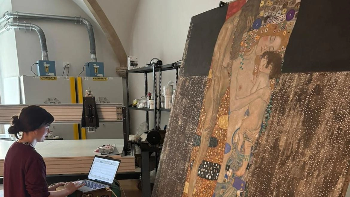 La scoperta della Galleria Nazionale. Oro, argento e platino per Klimt “Le tre età“ è un gioiello prezioso