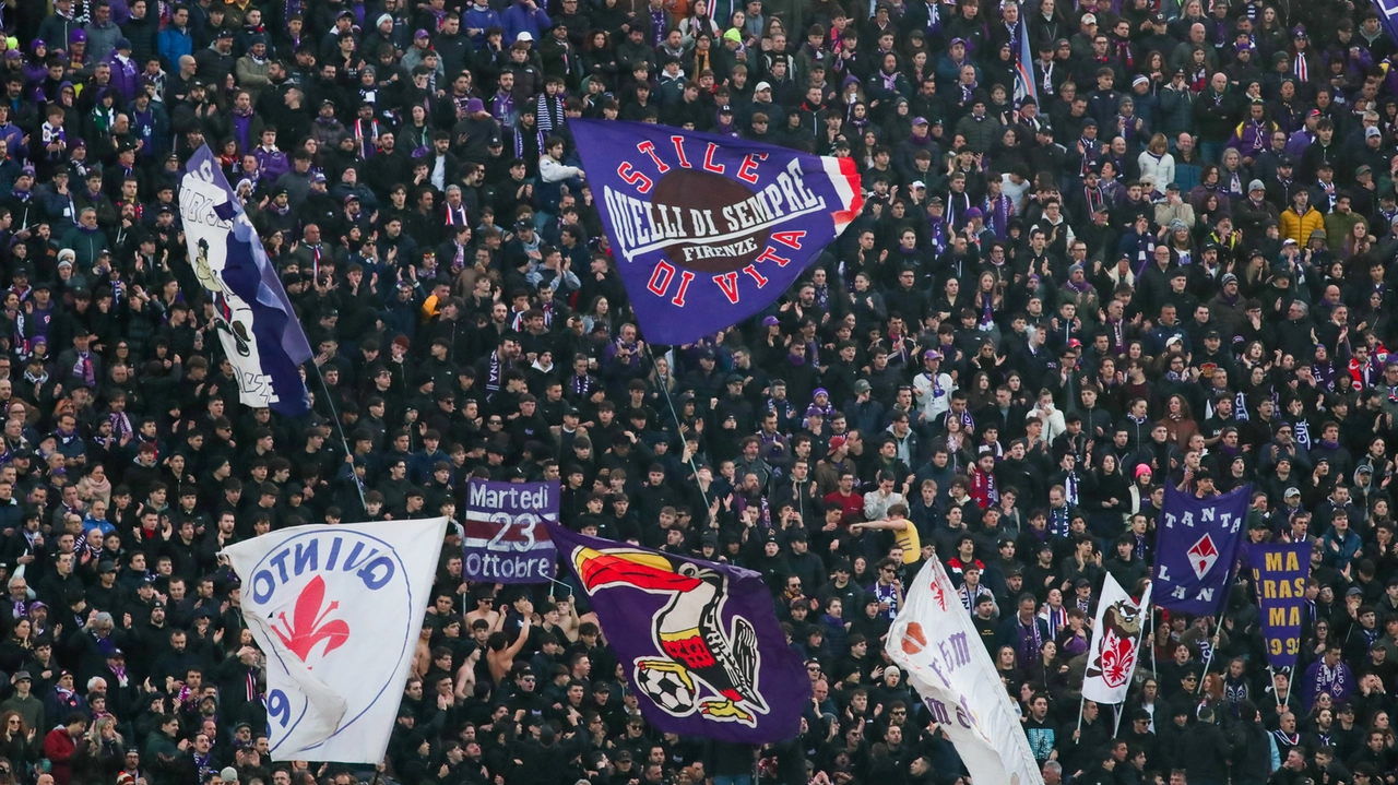 Un'immagine della Curva Fiesole, "trasferita" in Ferrovia (Germogli)