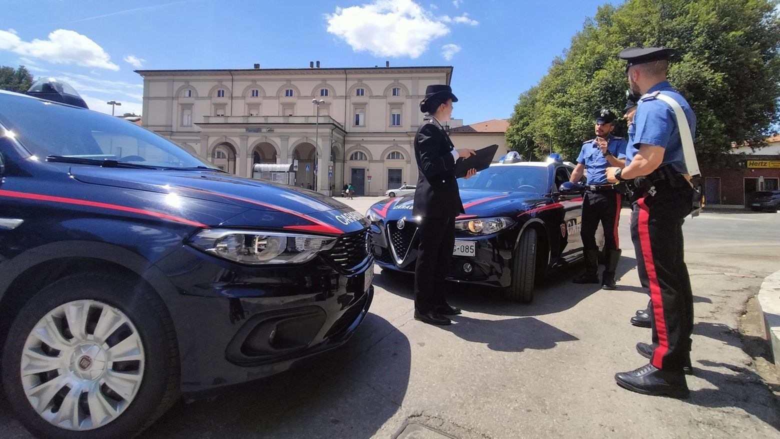 Intervenuti i carabinieri