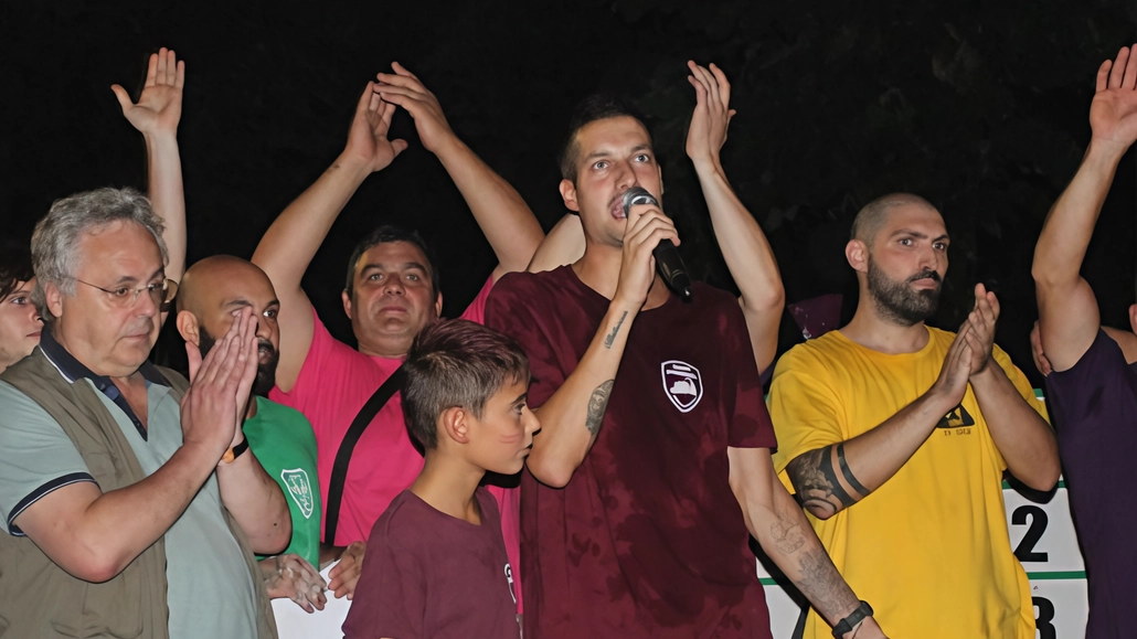 Nell'edizione 2024 del Palio di San Lorenzo a Borgo San Lorenzo il rione della Stazione si aggiudica la vittoria. Il presidente del direttivo esprime soddisfazione per il successo dell'evento, nonostante alcune proteste per il rumore notturno. Le gare sono state seguite con grande passione e partecipazione, con la Stazione in testa alla classifica finale.