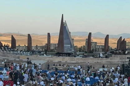 Il tramonto sul Teatro del Silenzio