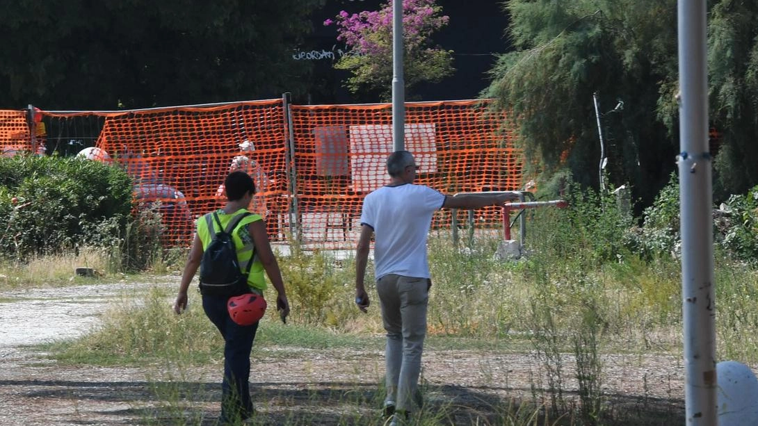 La Caravella tra i progetti che sta tanto a cuore all’amministrazione comunale che punta a un suo rilancio, a lato l’assessore Moreno Lorenzini