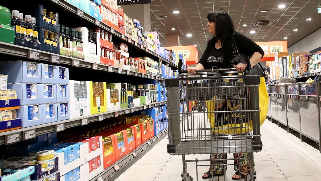 Ferragosto, fare la spesa si può. Supermercati aperti, ecco dove in Toscana