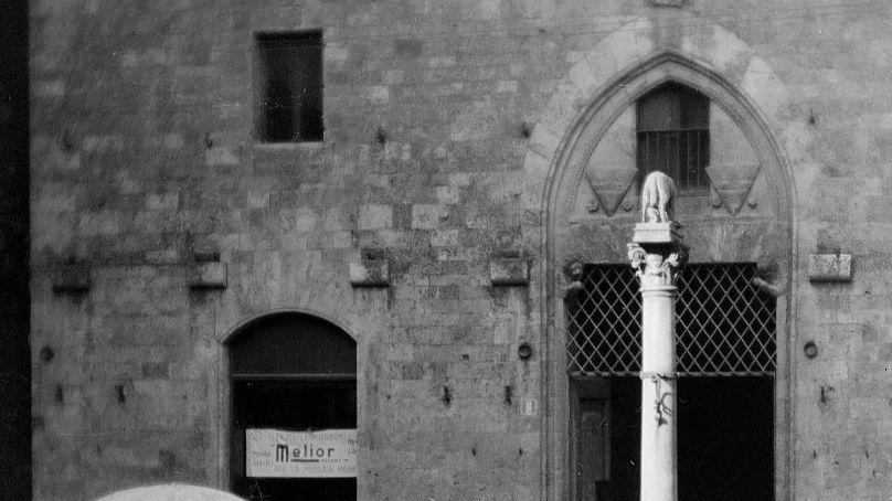 Vincenzo Balocchi, Piazza Tolomei, Siena, 28 agosto 1932, Archivi Alinari