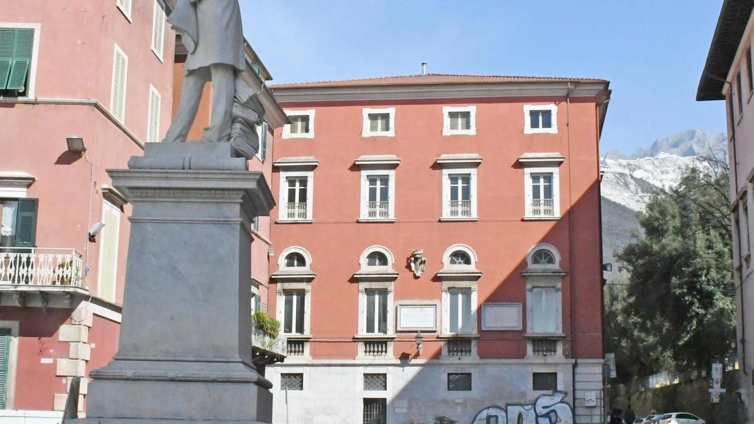 Lo storico edificio in via del Plebiscito servirà per avere spazi fruibili a scopo culturale. Il finanziamento rientra nel Bando delle periferie. Il Comune stanzierà 800mila euro.