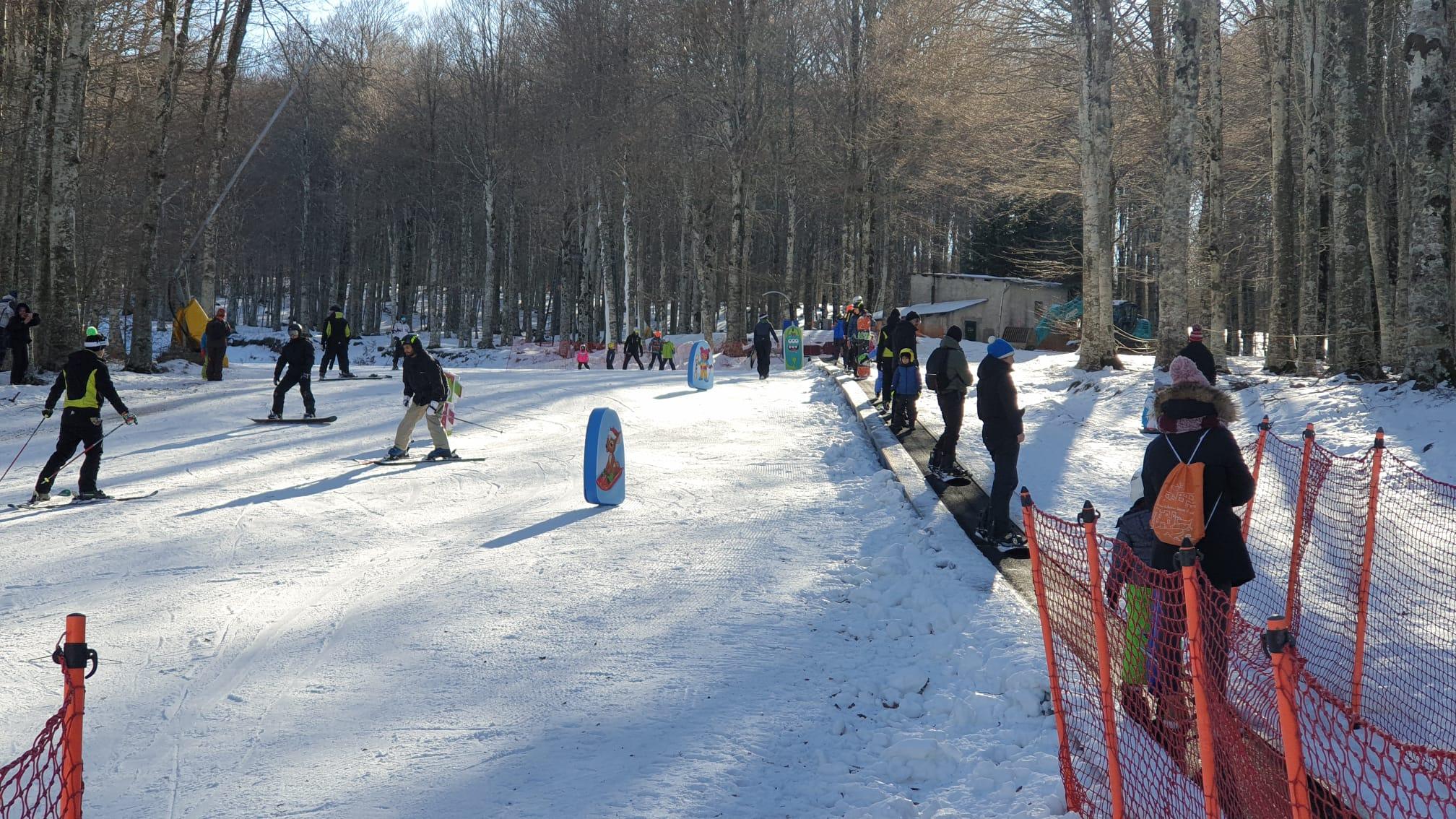 Sci, aperta la stagione sull’Amiata. Presto la novità del parco ludico sull’ex pista Contessina