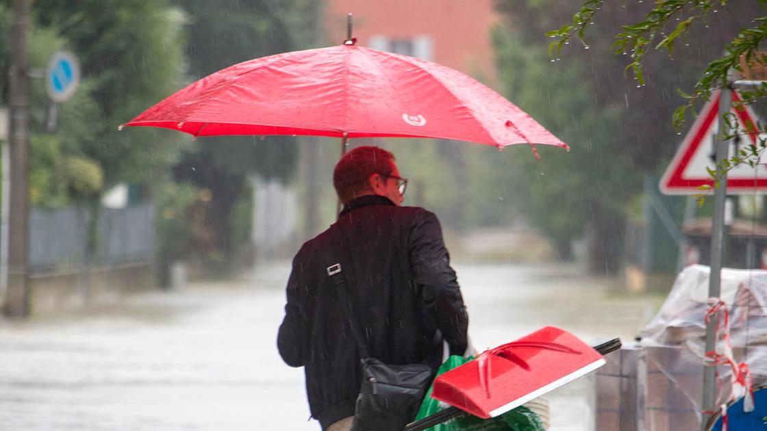 Meteo: pioggia, poi temperature primaverili. E la neve resta un sogno anche in montagna