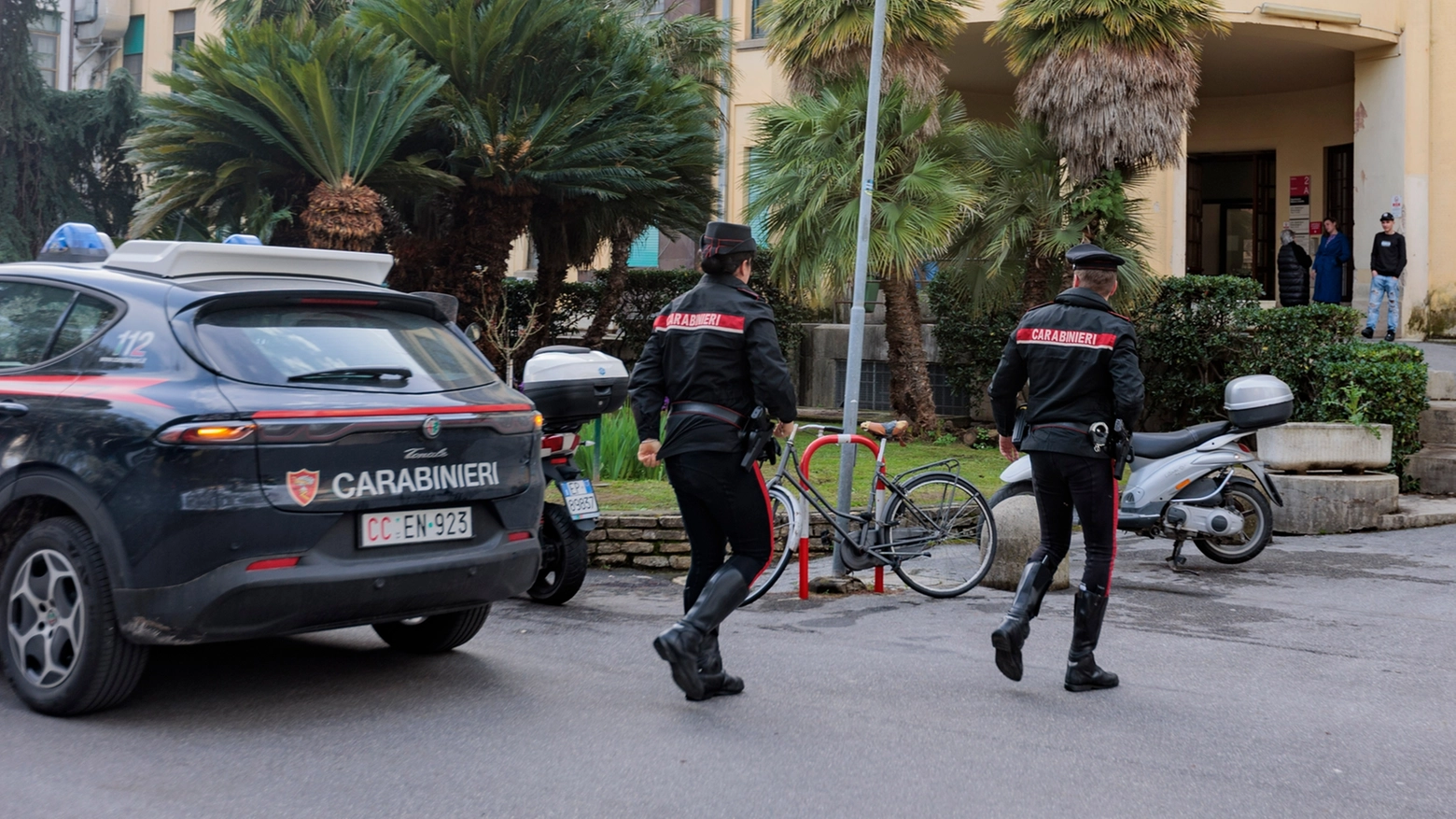 I carabinieri al Santa Chiara di Pisa (Del Punta / Valtriani)