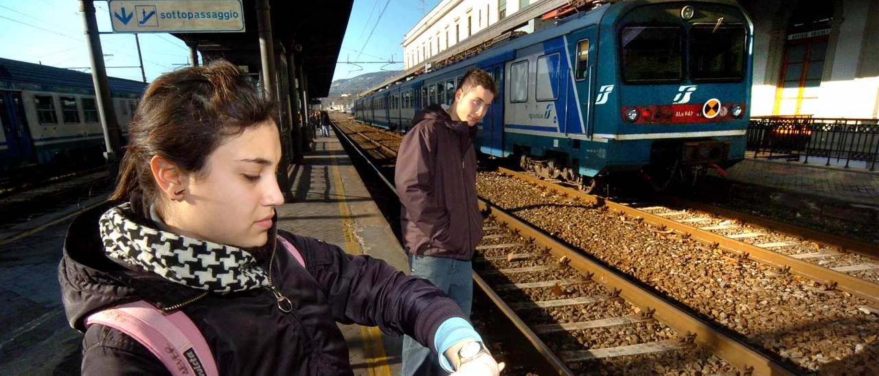 Raddoppio ferroviario, lavori sulla linea Firenze-Pistoia-Viareggio. Nuovo stop ai treni: ecco quando