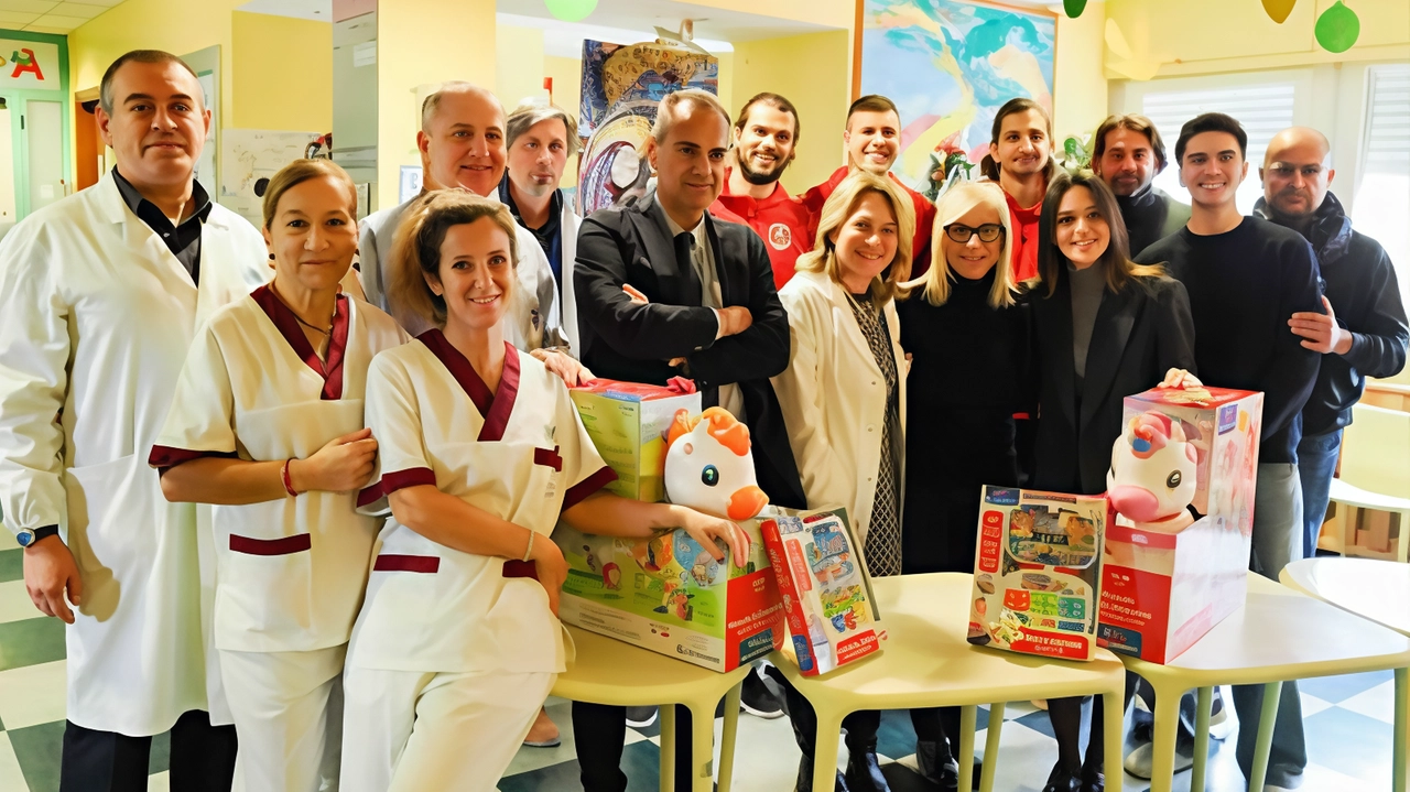 A Natale non solo regali per i piccoli pazienti, ma anche una nuova strumentazione nella Pediatria di Grosseto. Alla donazione presenti anche i calciatori del Grifone