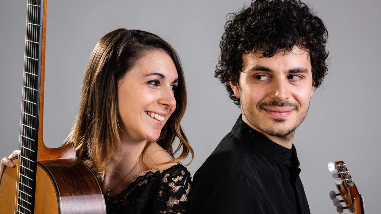 Il Tuscan Guitar Duo è composto da Gabriele Lanini e Chiara Festa, promettenti talenti della loro generazione