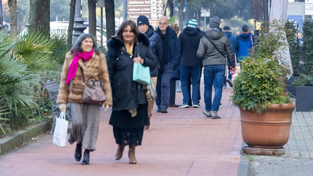 Per la cura di aiuole e zone di verde pubblico si sono fatti avanti anche dei cittadini oltre ad aziende (Goiorani)