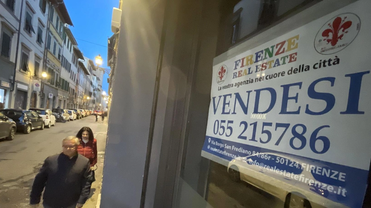 Sempre più attività commerciali. sono costrette ad arrendersi. L’ultimo caso in via della Rondinella