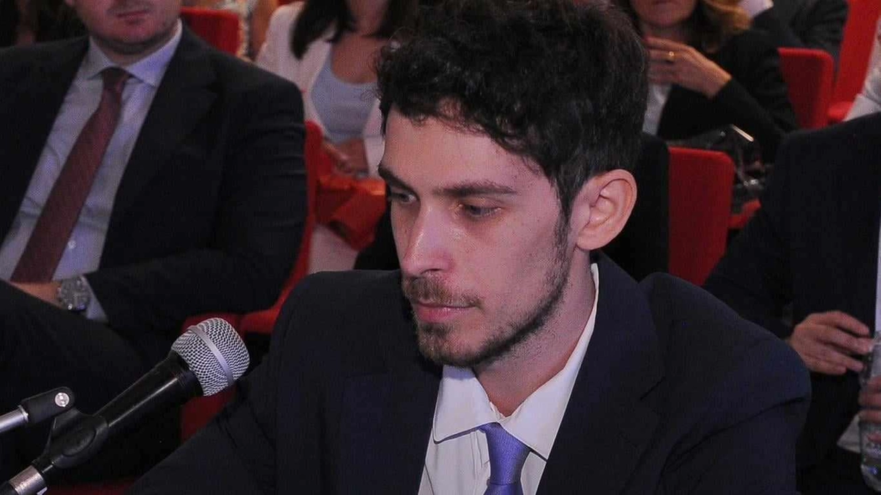 A Serravalle, arriva il nuovo medico di base Francesco Colombo, ma solo temporaneamente. I cittadini si mobilitano per potenziare i servizi sanitari, depositando una petizione con seicento firme all'Azienda Usl Toscana Centro. La questione resta aperta.