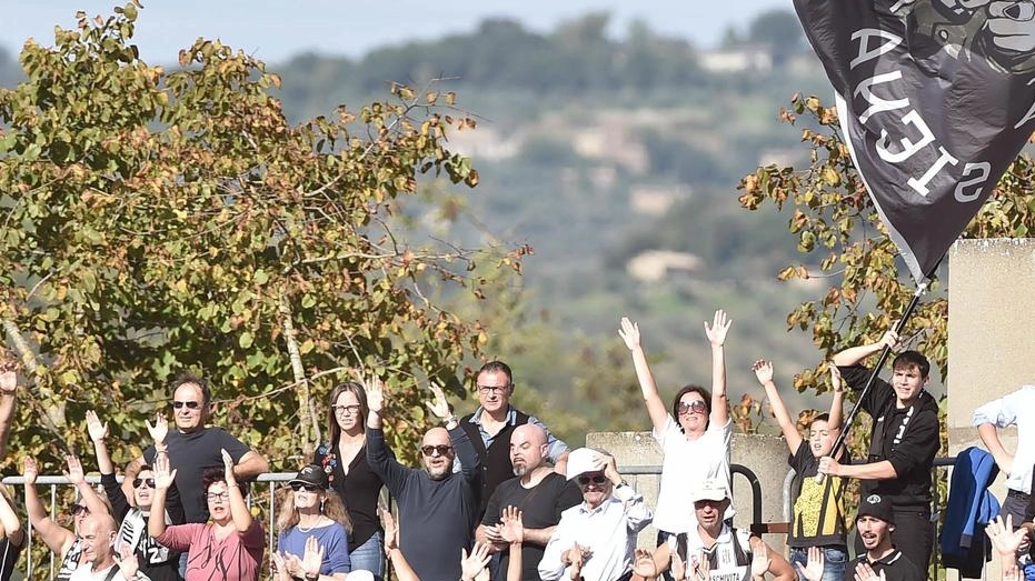 Il caso. No alla trasferta contro la Sangiovannese. Il prefetto di Arezzo ferma i tifosi senesi