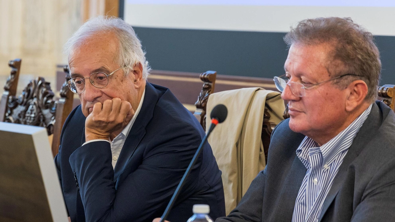 Walter Veltroni e Franco Di Bella ieri all’università di Pisa