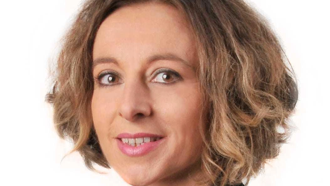 Una nuova amministratrice unica, Maria Luisa Santella, è stata nominata per gestire Sogeco dopo l'inchiesta per corruzione che ha coinvolto i vertici precedenti. Santella, esperta in gestione dei rifiuti, dovrà adottare misure per garantire la continuità dell'attività dell'azienda.