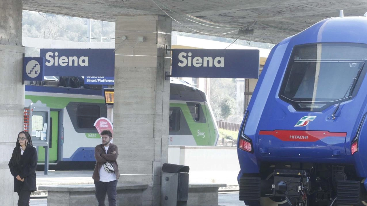 I collegamenti da Siena alla Valdelsa sono i più frequentati dai pendolari. Tanti studenti universitari che arrivano dall’hinterland senese. Ma il confronto con il passato è confortante: "Situazione molto migliorata".