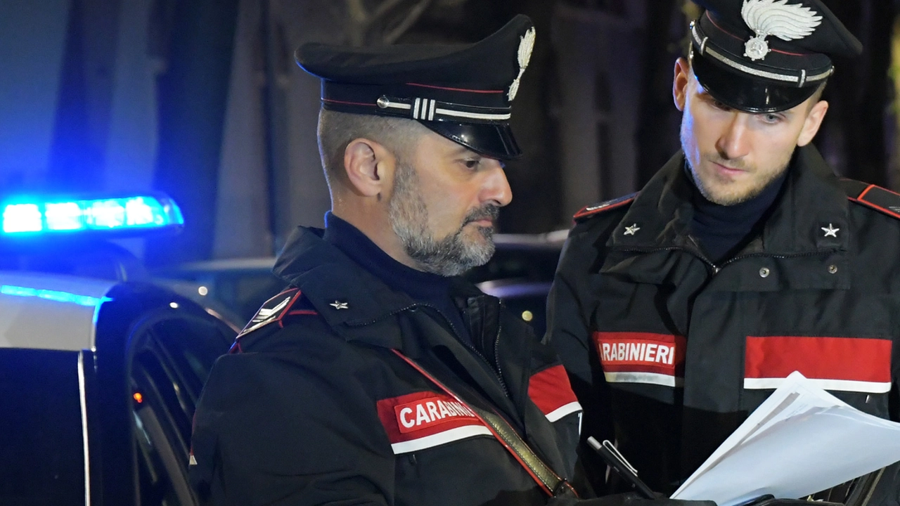 I carabinieri hanno eseguito la perquisizione nella notte fra martedì e mercoledì